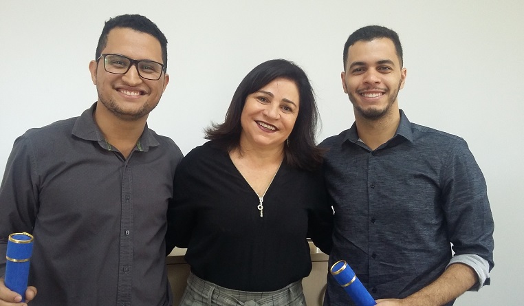 A cerimônia de colação de grau especial foi presidida pela diretora Executiva do IFG, professora Adriana dos Reis Ferreira, que representou o reitor Jerônimo Rodrigues da Silva A cerimônia de colação de grau especial foi presidida pela diretora Executiva do IFG, professora Adriana dos Reis Ferreira, que representou o reitor Jerônimo Rodrigues da Silva
